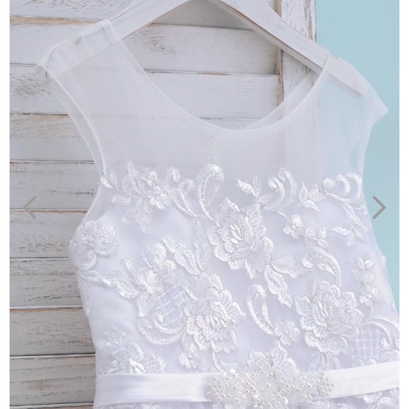 Flower girl/ special occasion dress ivory/white with tiered toole - Picture 8 of 12